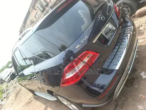 Mercedes-Benz M Class ML 350 4Matic 2012 Black