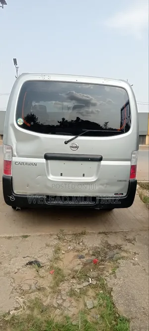 Nissan Caravan (Urvan) 2007 Silver