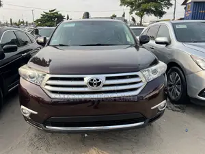 Toyota Highlander Limited 3.5l 4WD 2013 Burgundy