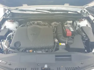 Toyota Camry XSE (2.5L 4cyl 8A) 2019 White