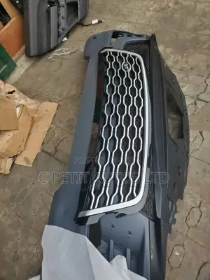 Front Bumper With Grille Range Rover Velar