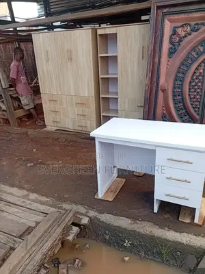Office Desk and Dresing Mirrow