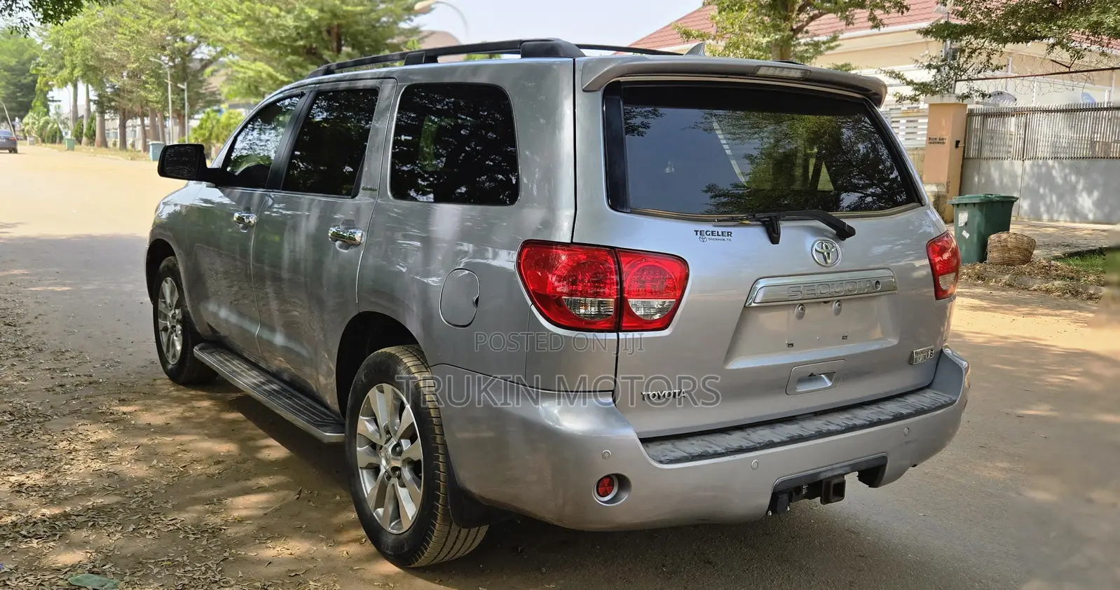 Toyota Sequoia 2010 Gray