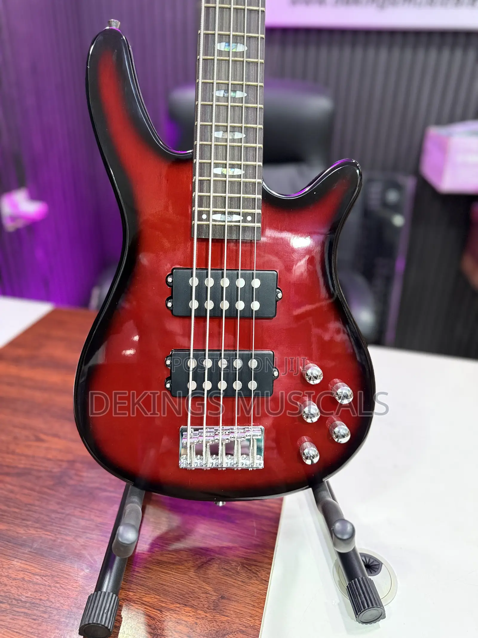 Gipson Passive 5 Strings Bass Guitar