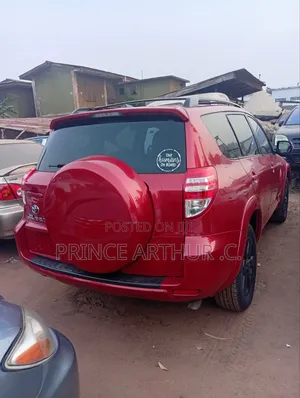 Toyota RAV4 Limited FWD (2.5L 4cyl 6A) 2013 Red