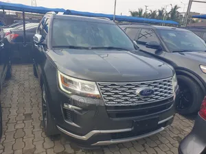Ford Explorer Platinum AWD 2019 Gray
