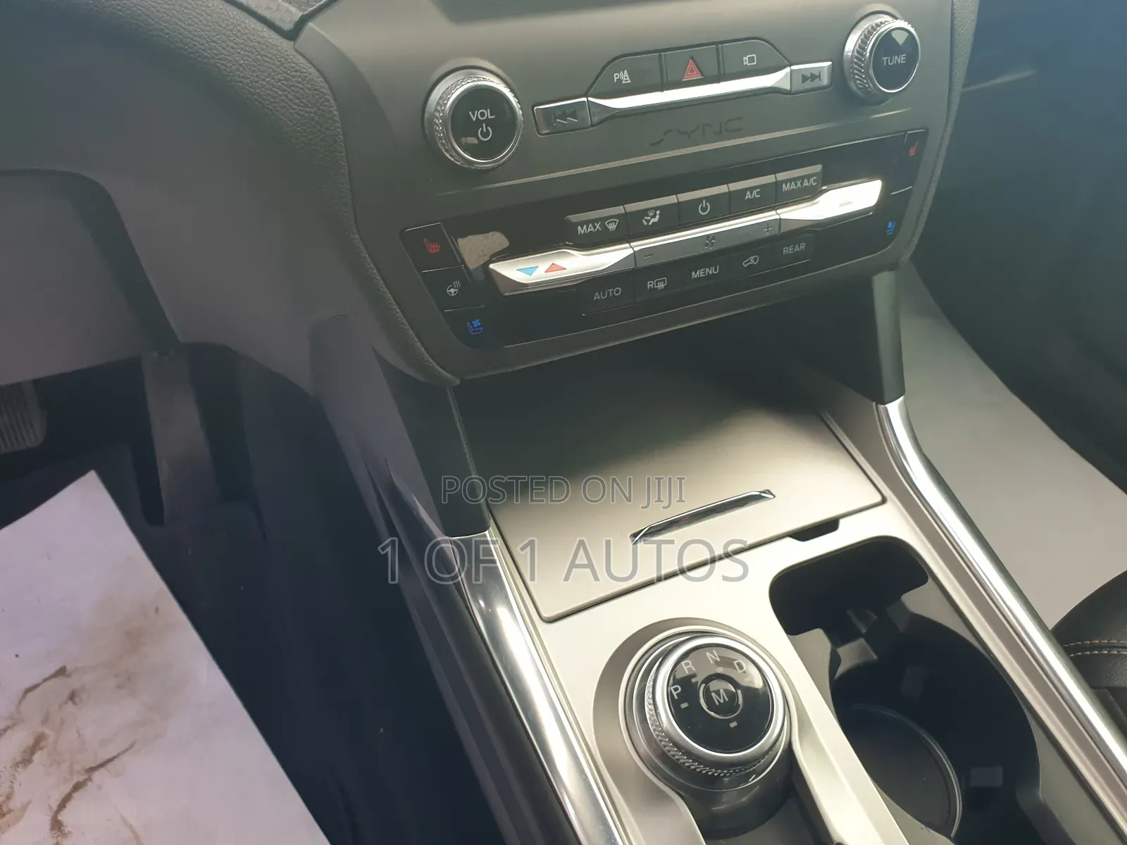 Ford Explorer Platinum 2021 Black