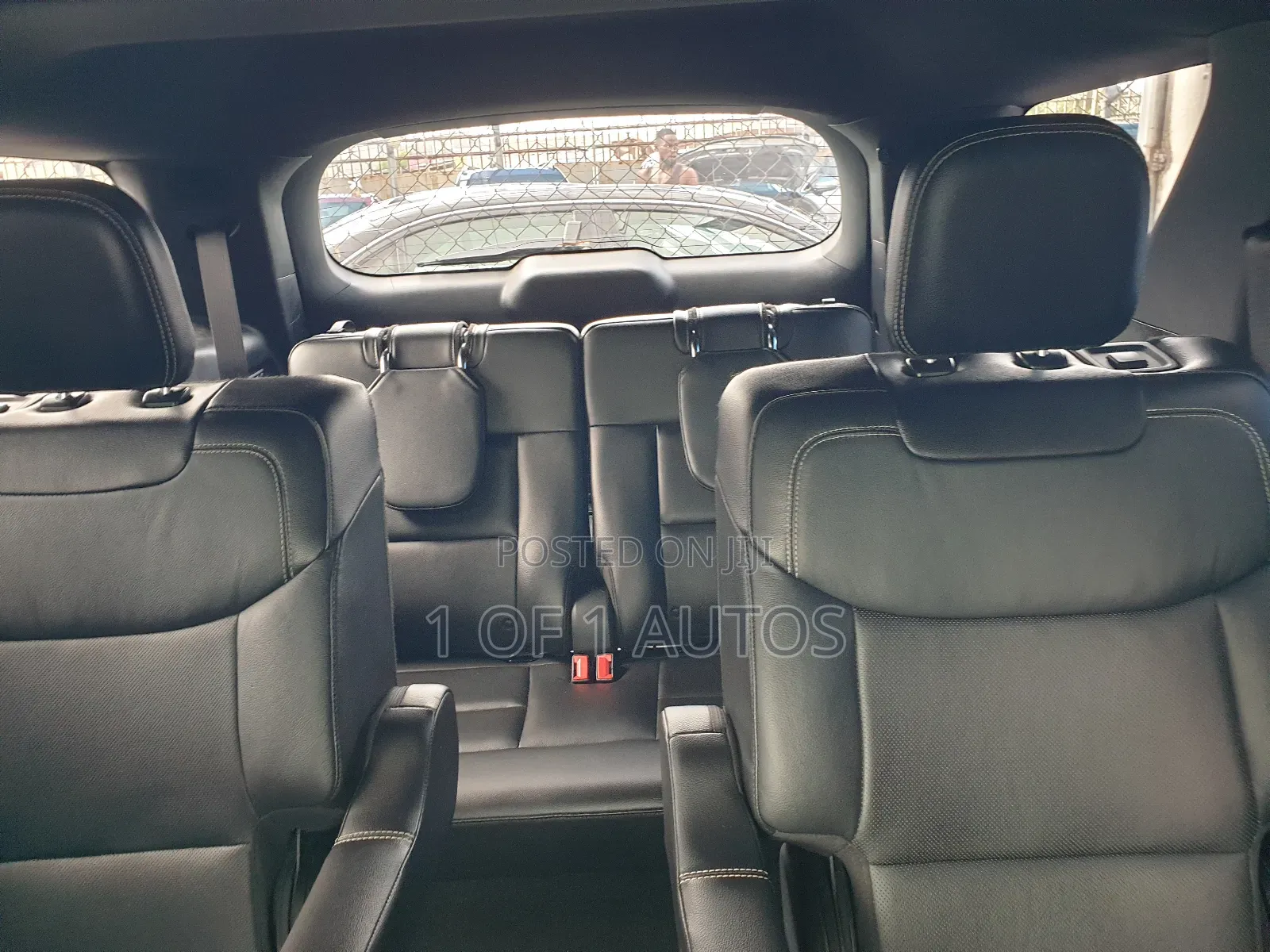 Ford Explorer 2020 Silver