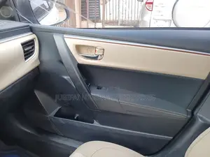 Toyota Corolla LE Eco 4dr Sedan (1.8L 4cyl CVT) 2014 White