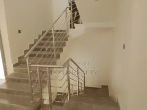 4bdrm Townhouse / Terrace in Maitama for rent