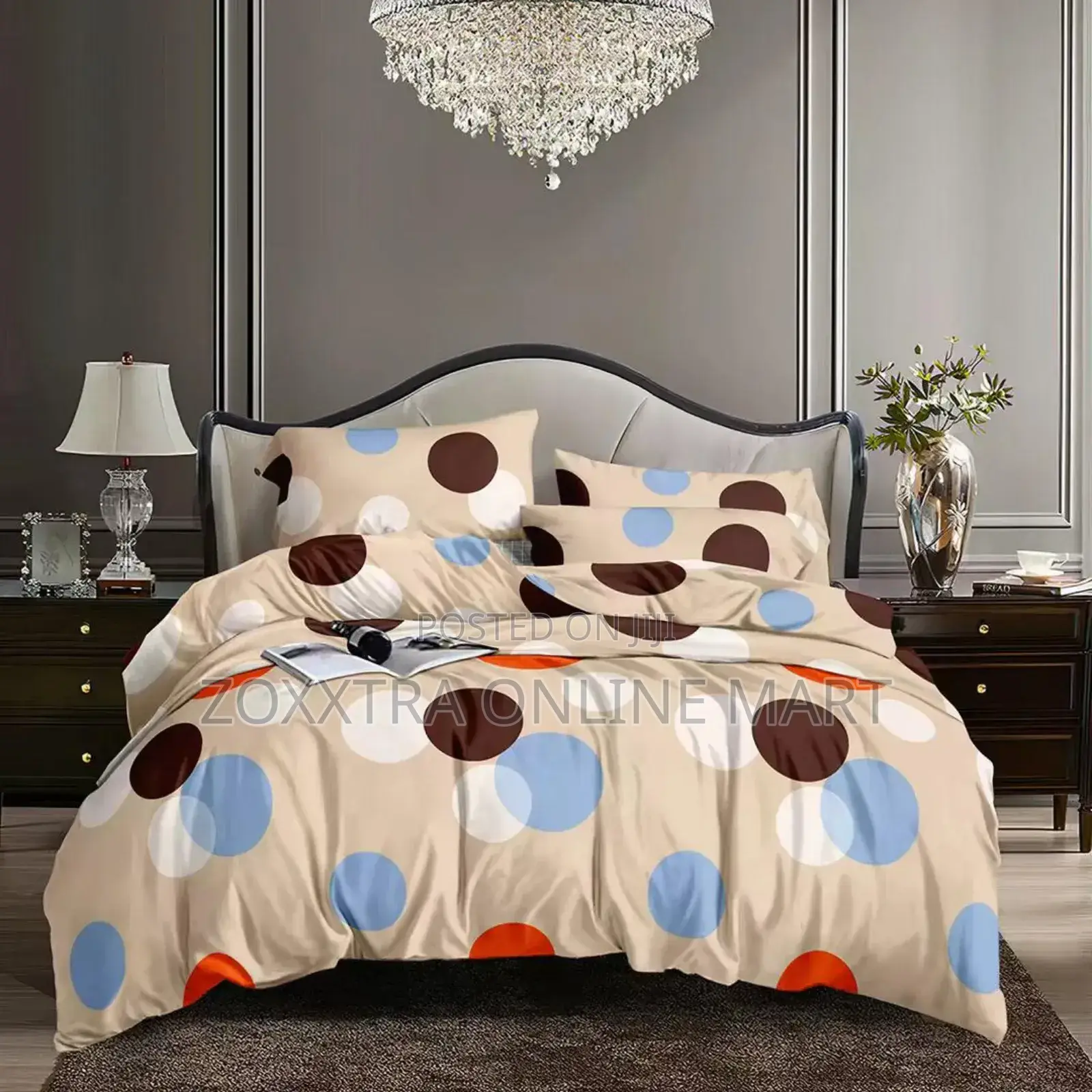 6 by 6 Bedsheets With 4 Pillows