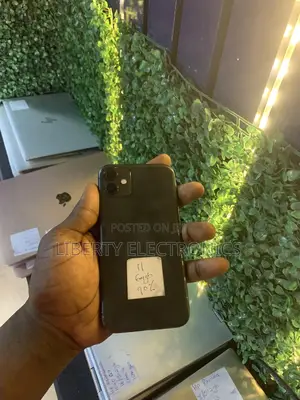 Apple iPhone 11 64 GB Black