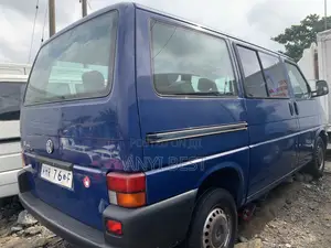 Volkswagen Transporter 2002 Blue
