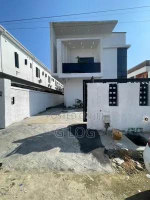 4bdrm Duplex in Ikota for sale