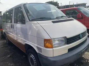Volkswagen Transporter 2002 White