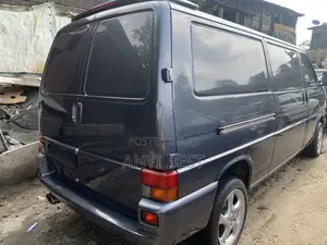 Volkswagen Transporter 2000 Grey