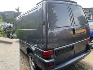 Volkswagen Transporter 2000 Grey