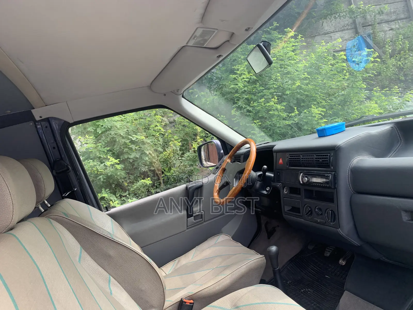 Volkswagen Transporter 2000 Grey