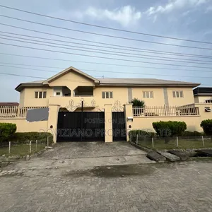 3bdrm Apartment in Lekki Phase 1 for rent