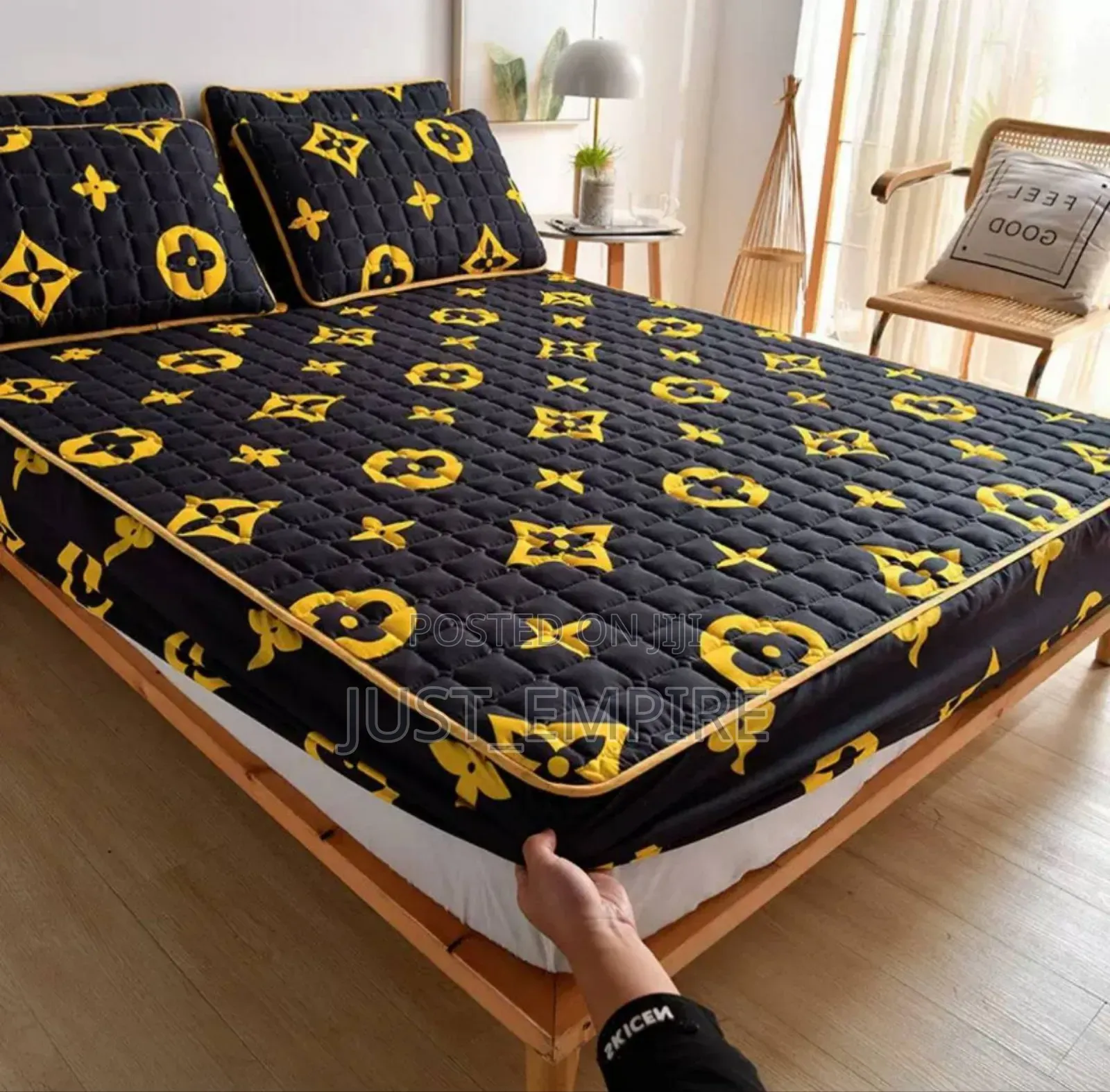 Waterproof Bed/Mattress Protector Cover