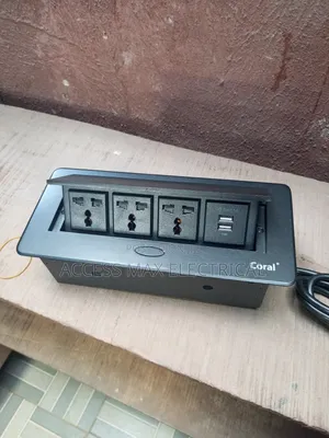 Table Socket 3 Amps Mount