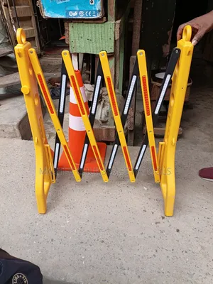 Plastic Expandable Barrier