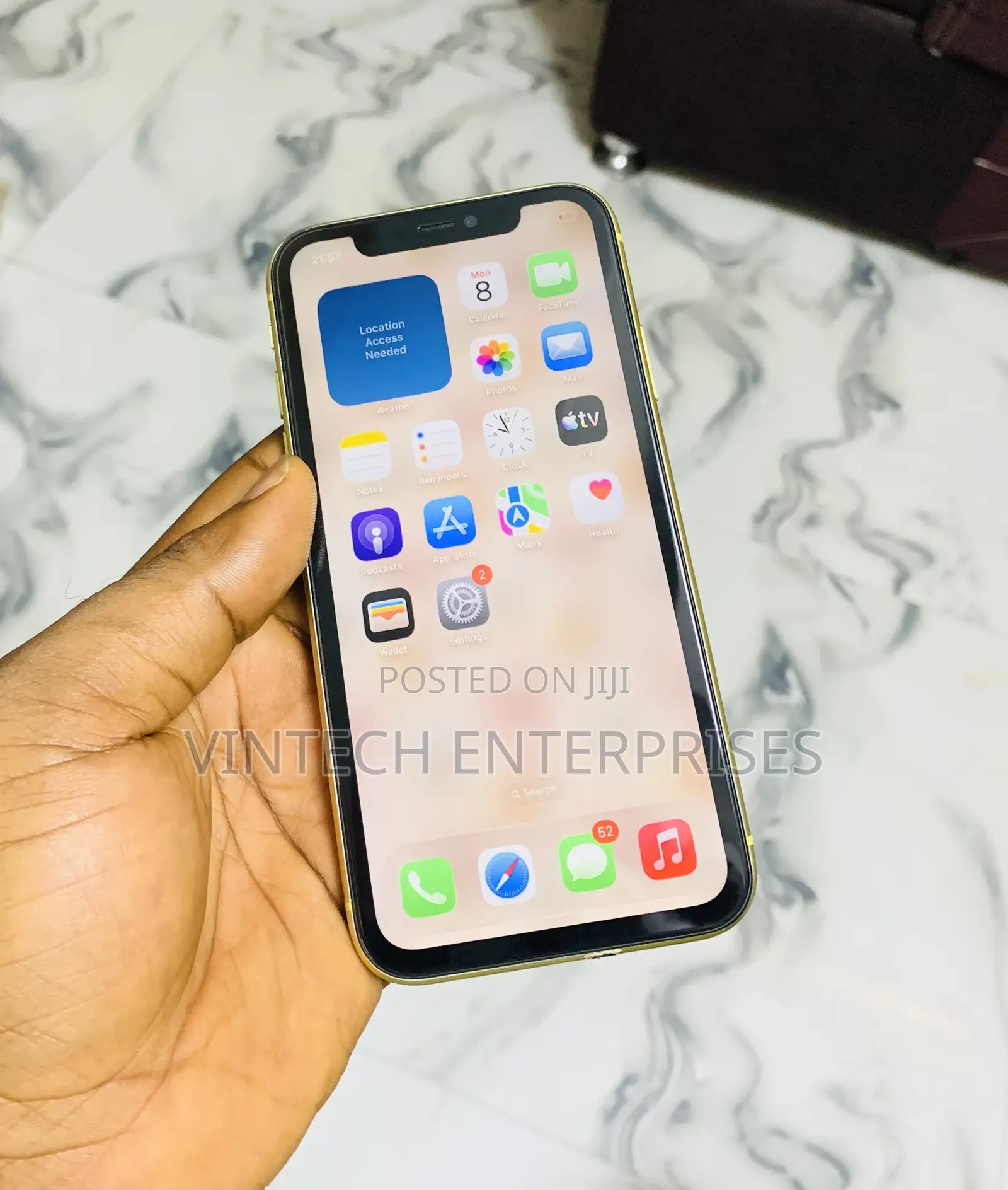 Apple iPhone 11 64 GB Yellow