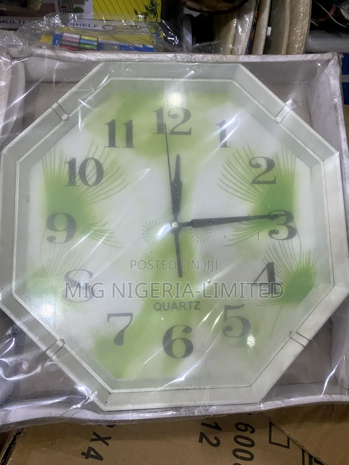 Modern Wall Clock Easy-to-Read Timekeeping School Round White Clocks