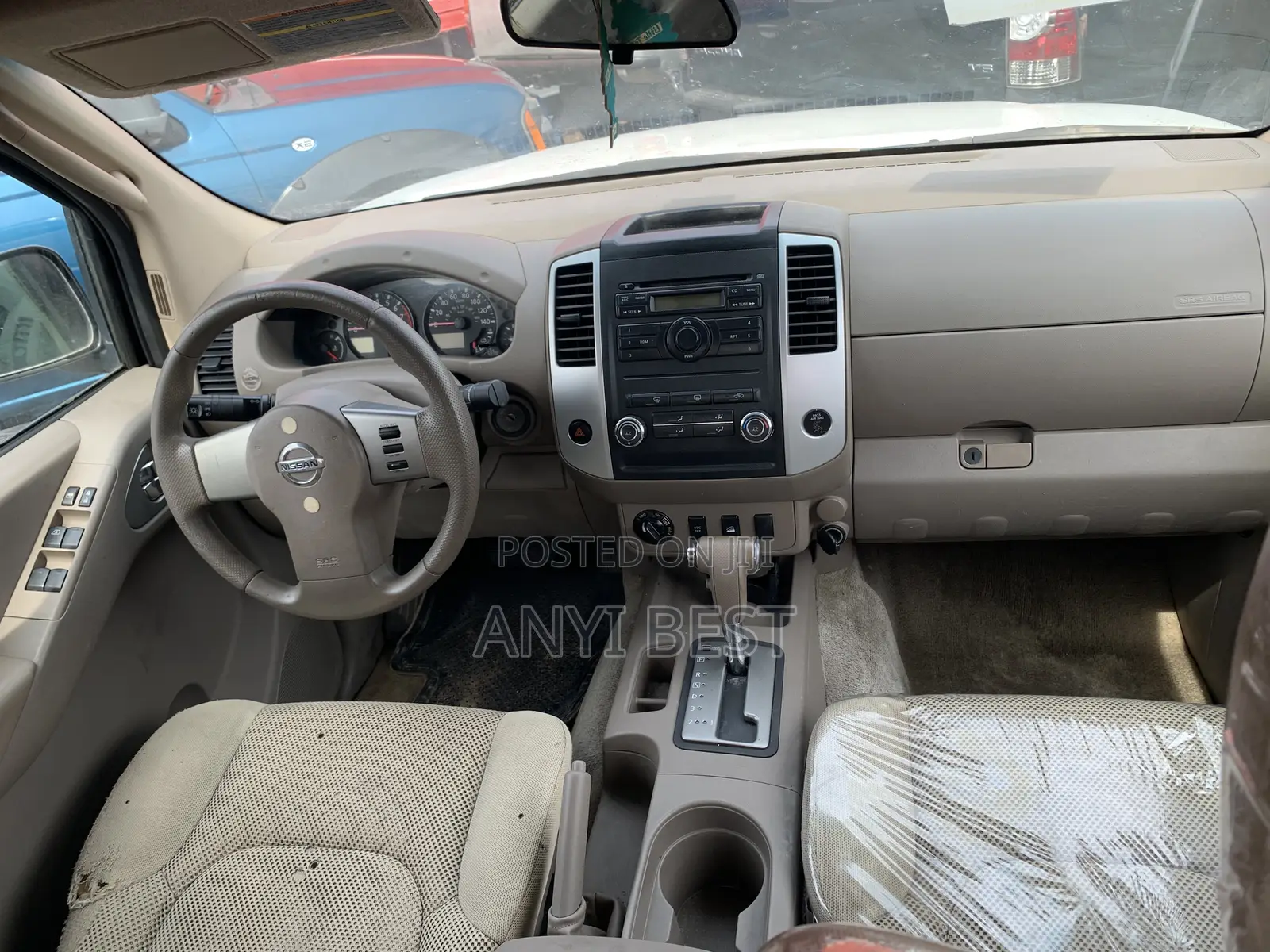 Nissan Frontier 2010 White