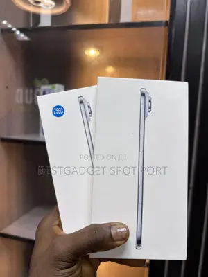 New Apple iPhone Air 256 GB