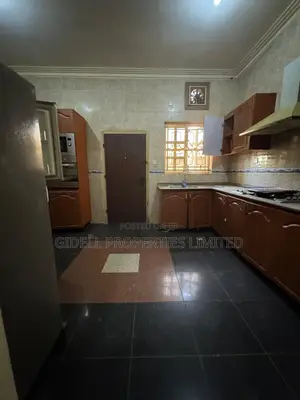 3bdrm Apartment in Maitama for rent
