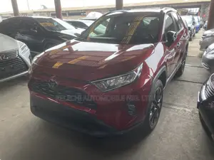 Toyota RAV4 XLE 2021 Red
