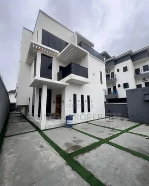 5bdrm Duplex in Lekki for sale
