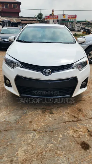 Toyota Corolla 2014 White