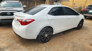 Toyota Corolla 2014 White