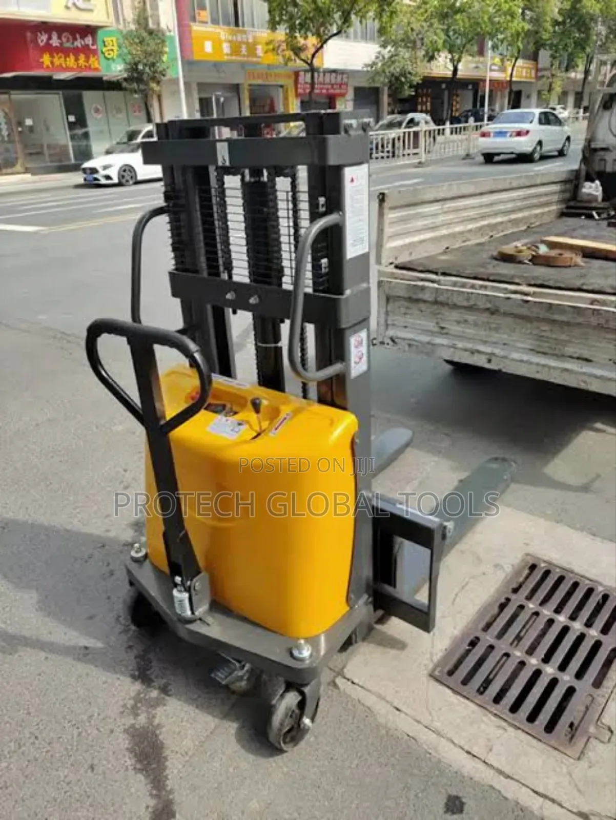 2tons X 2 Meters Semi Electric Stacker