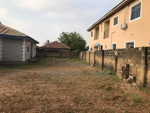 3bdrm Apartment in Usmanty, Ilorin South for sale