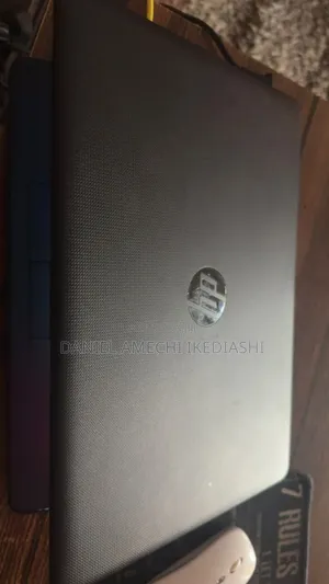 Laptop HP 14-ep0063 8GB Intel Celeron HDD+SSD 500GB
