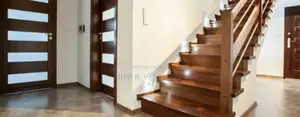 Wooden Floor Finishing, Wooden Staircase