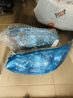 Set of Corolla 2005 Headlamp