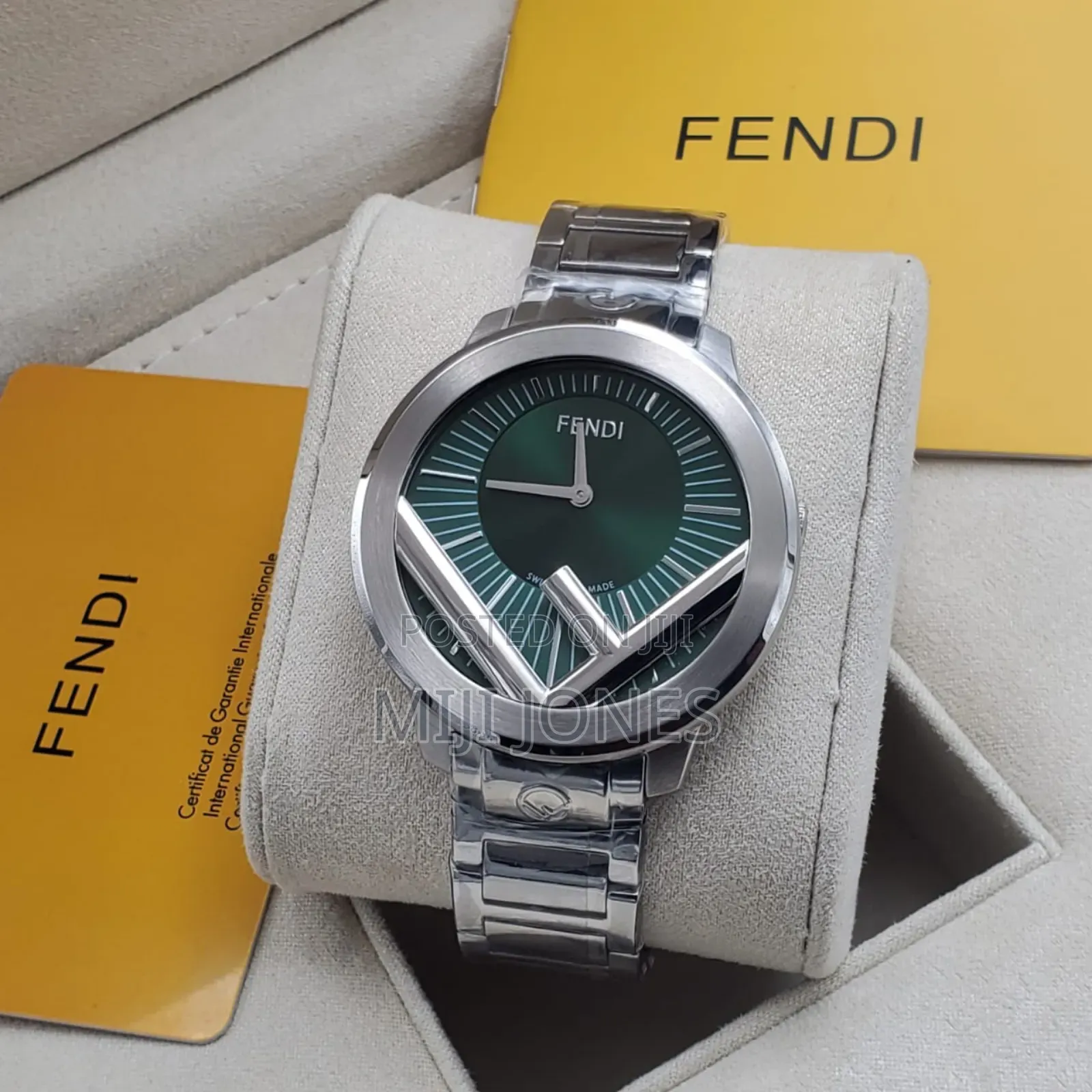 *Fendi Women’S Battery‐Powered Chain‐Strap Watch*