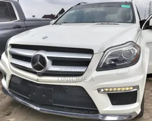 Mercedes-Benz GL-Class GL550 4MATIC 4dr SUV AWD (4.7L 8cyl Turbo 7A)