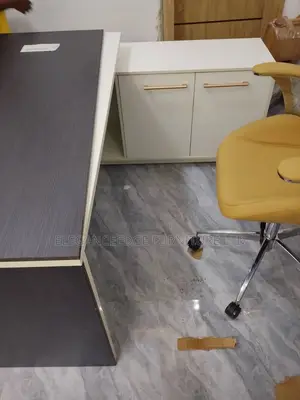 1.6 Meter Executive Director Office Table With Extension