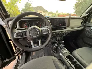 Jeep Wrangler 2024 Black