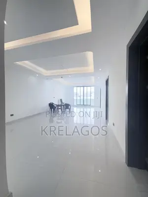2bdrm Apartment in Lekki Phase 1 for sale