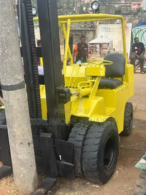 Different Sizes of Forklifts for Hire
