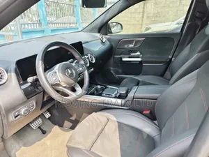 Mercedes-Benz GLA 250 2023 Black
