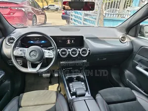 Mercedes-Benz GLA 250 2023 Black