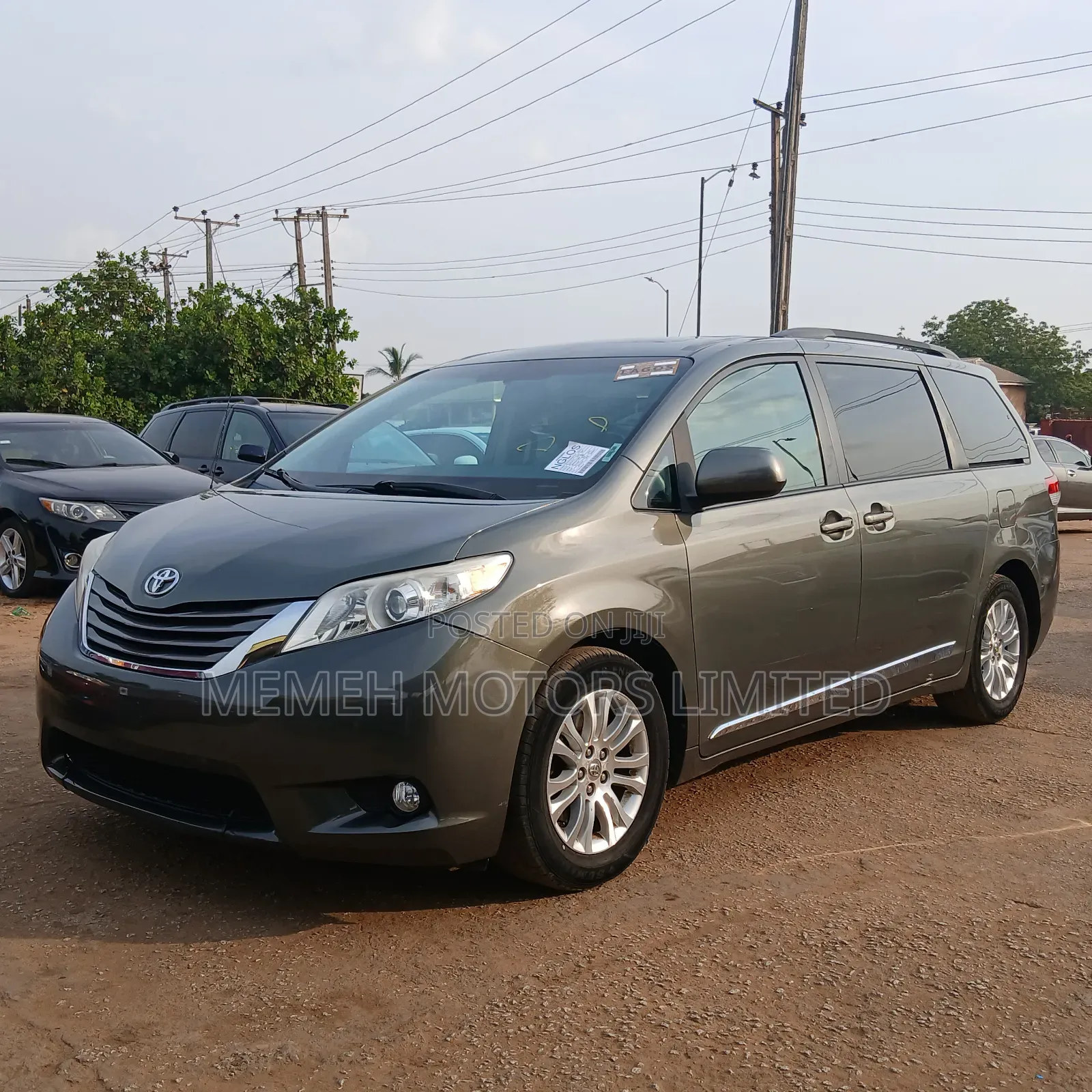Toyota Sienna 2012 Green