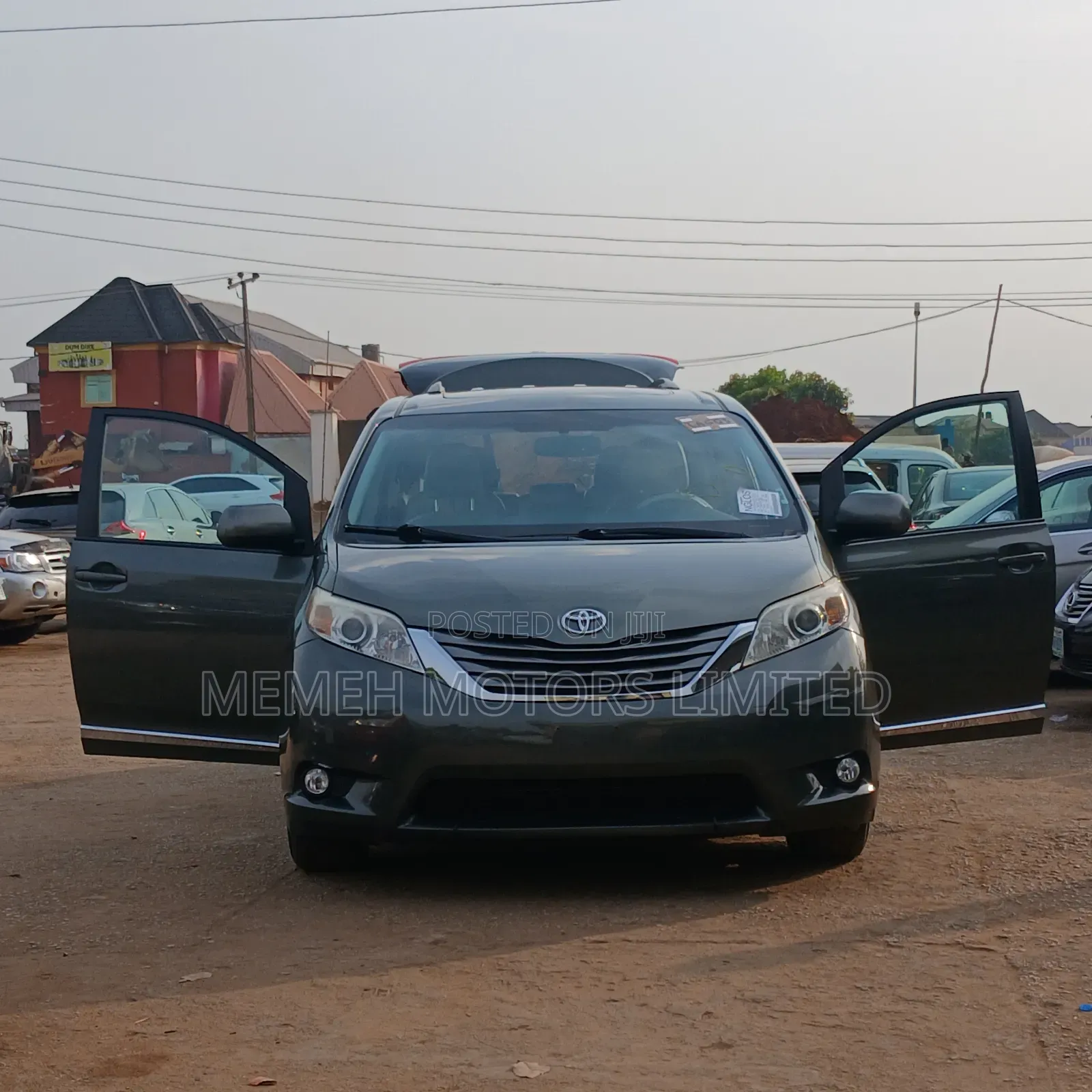 Toyota Sienna 2012 Green